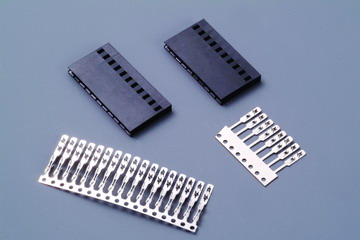 Wire to Board Connectors - Pitch_2.54 : 2556H